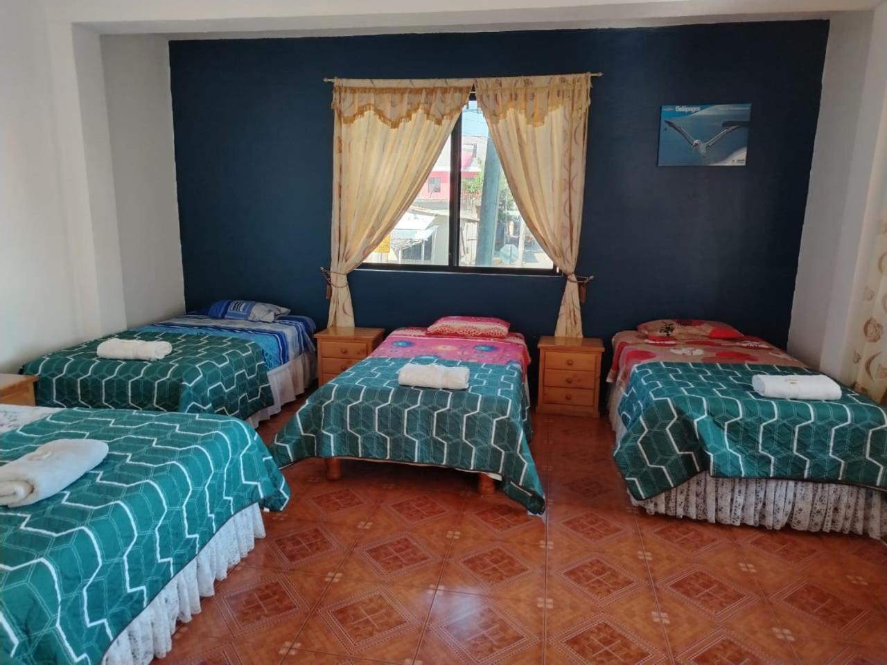 Casa De Celeste Puerto Baquerizo Moreno Exterior foto